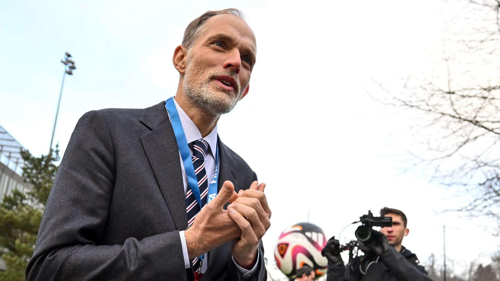 他们也不忘 他们也不忘